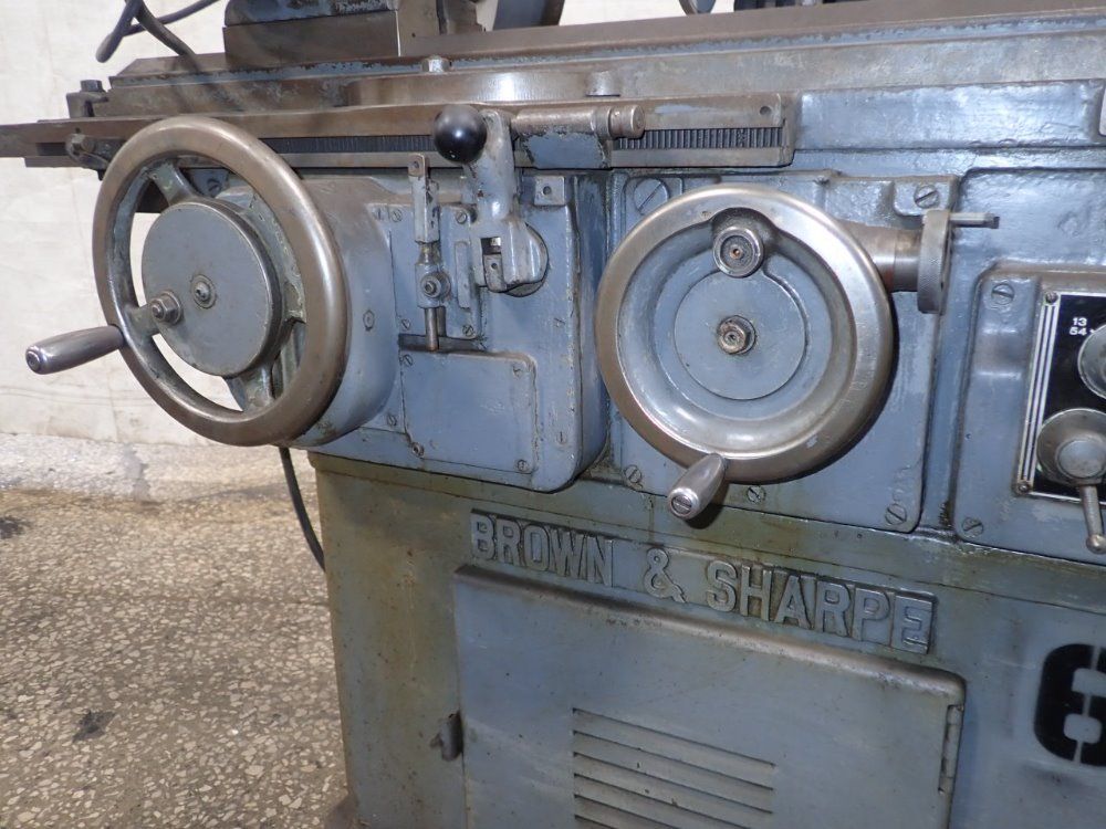 Brown & Sharpe Universal & Tool Grinder