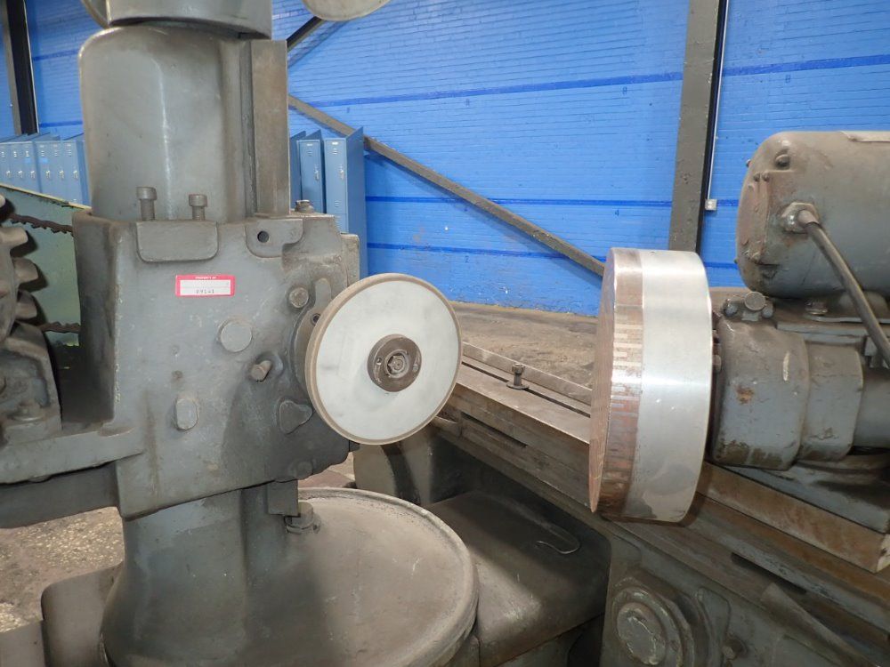 Brown & Sharpe Universal & Tool Grinder