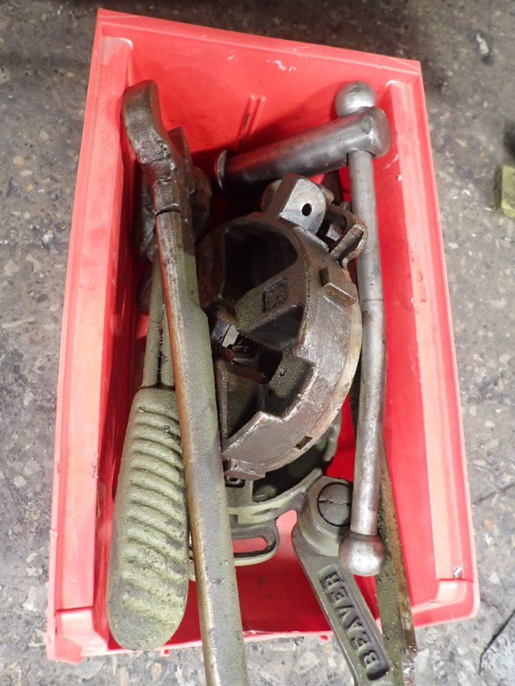 Beaver Pipe Threader