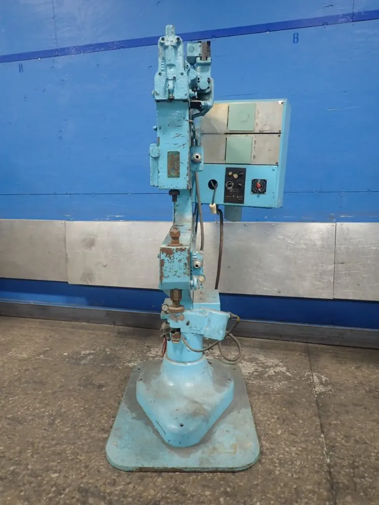 Chicago Pneumatic Compression Riveter