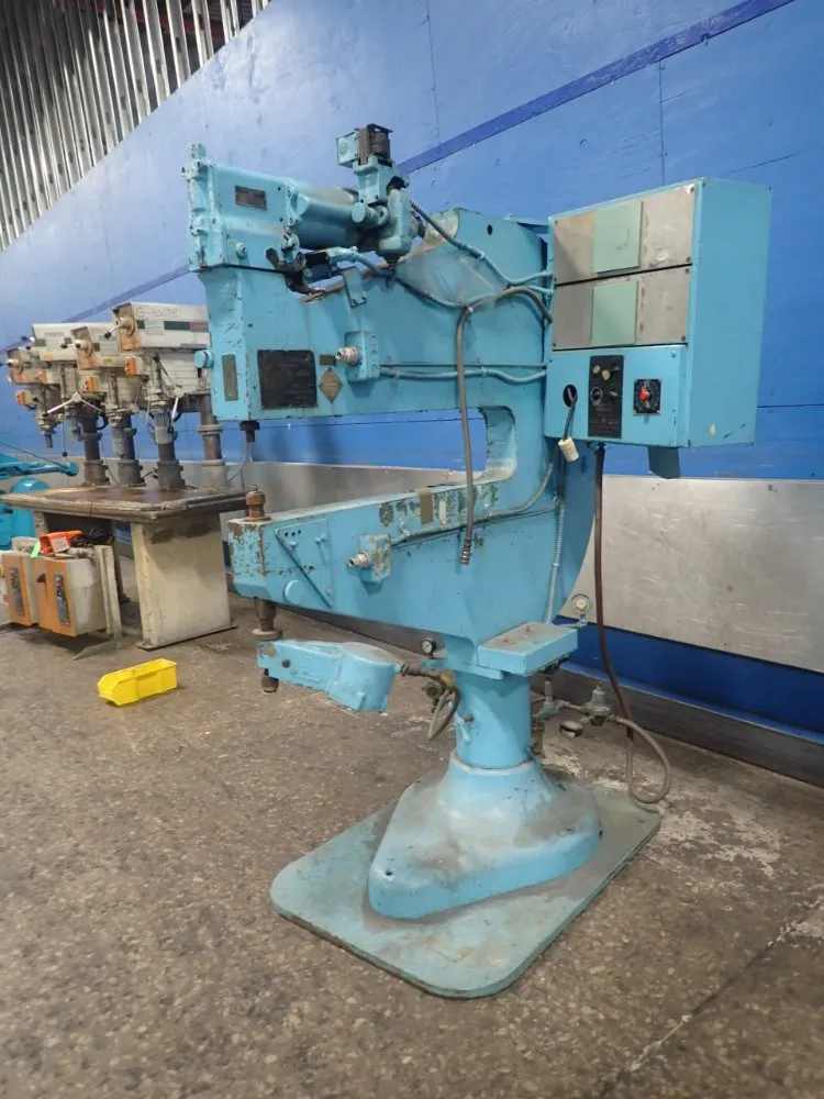 Chicago Pneumatic Compression Riveter