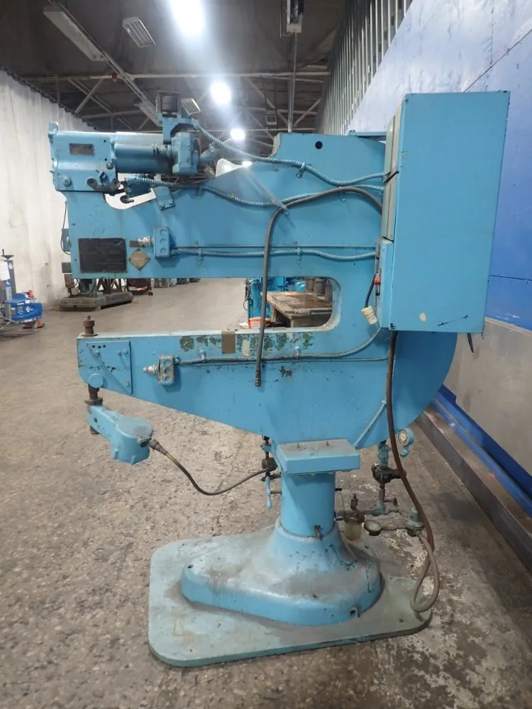 Chicago Pneumatic Compression Riveter