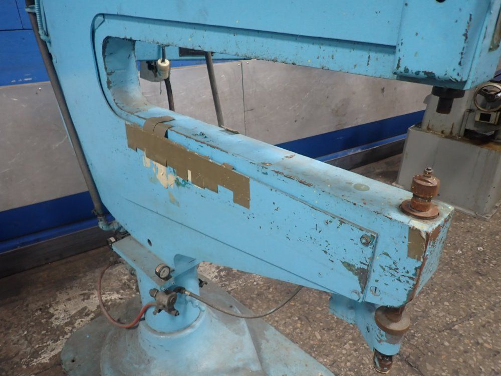 Chicago Pneumatic Compression Riveter