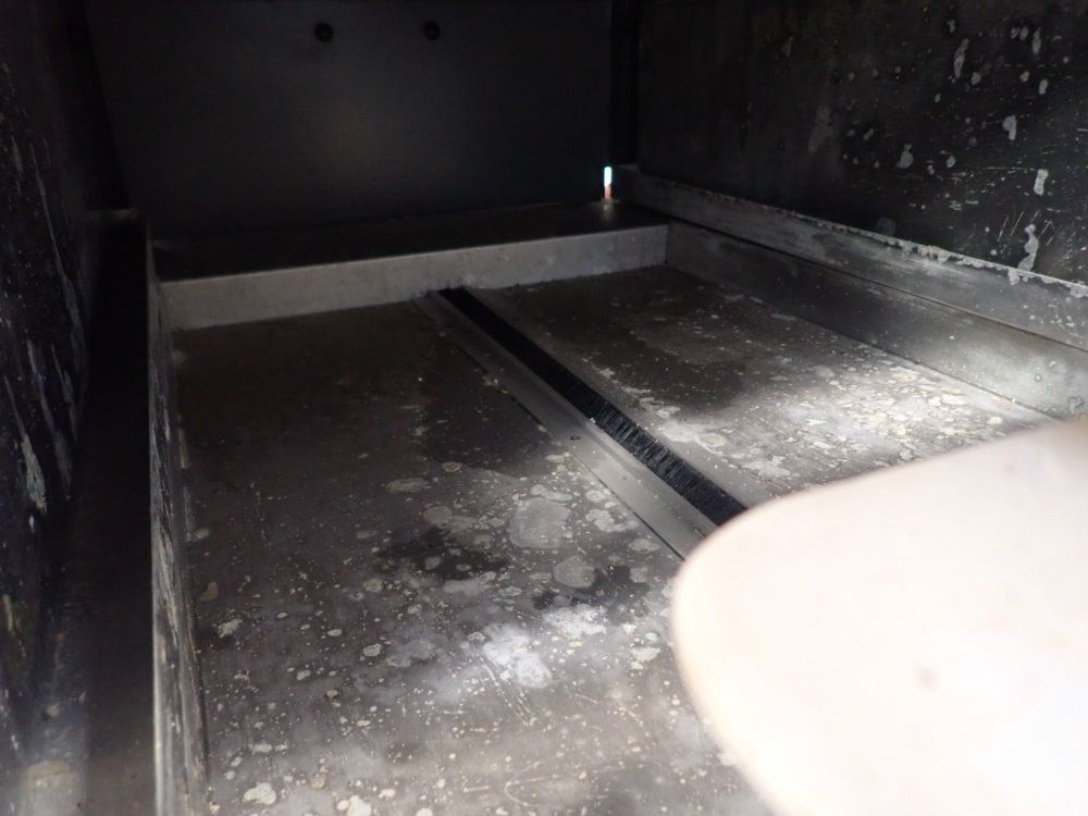 Lawson 22" X 16" Pre-treat Express Pre-treat Sprayer - Pre-treat Express