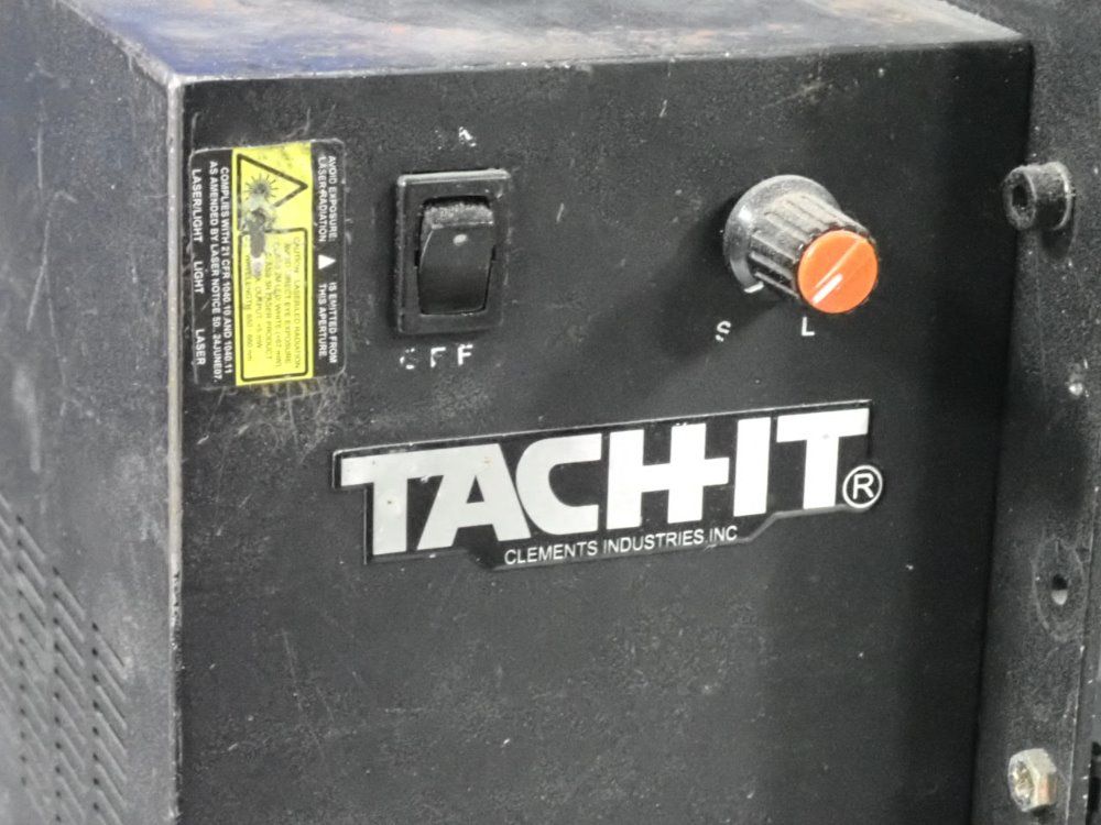 Tachit Dispenser