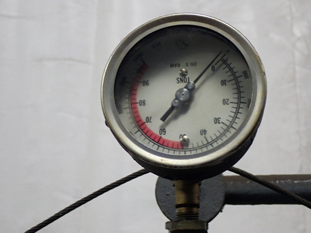 K.r. Wilson H-frame Press