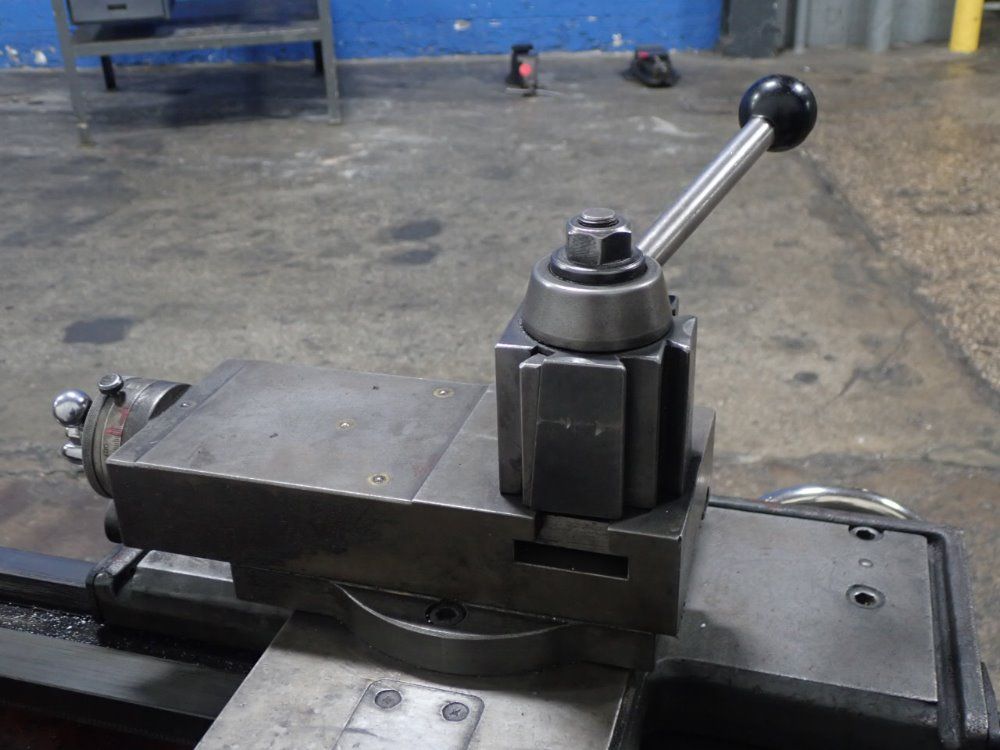 Whacheon Machinery 18" X 38" Wl-400 Lathe - Wl-400