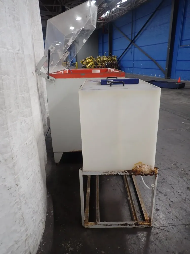 Singleton 29" X 47" X 35" Scch22 Corrosion Test Chamber - Scch22