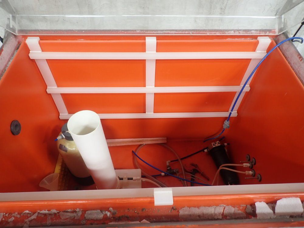 Singleton 29" X 47" X 35" Scch22 Corrosion Test Chamber - Scch22