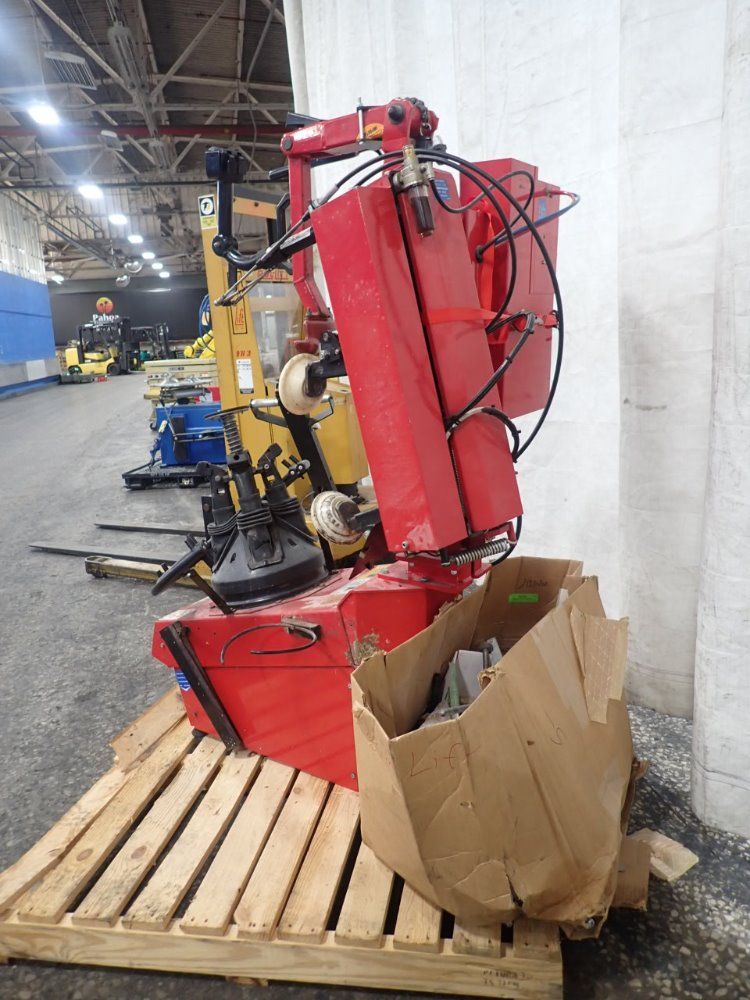 Hunter Engineering Tire Changer