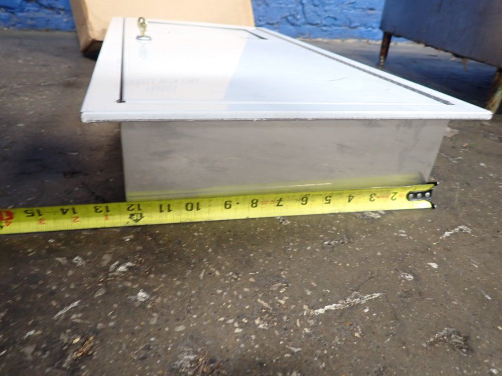 American Specialties Trash Receptical