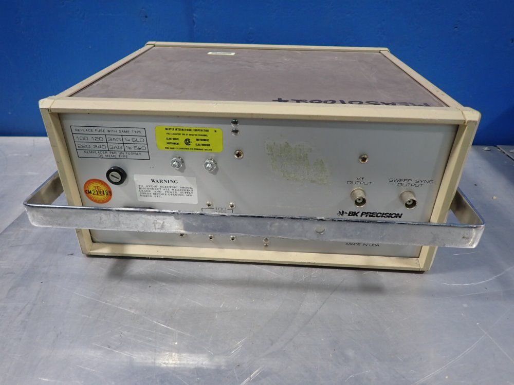 Bk Precision Generator - 3030