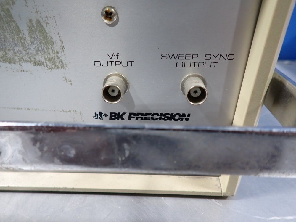 Bk Precision Generator - 3030