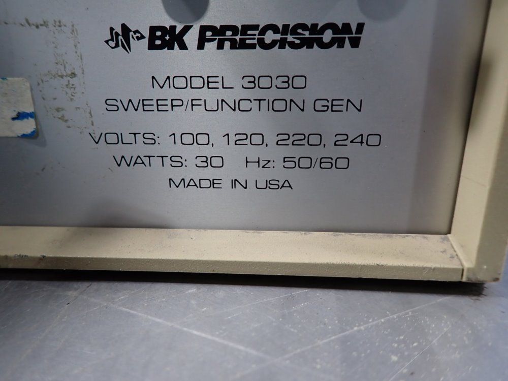 Bk Precision Generator - 3030
