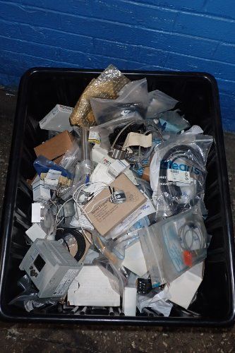 Allen Bradley / Keyence Electrical Components