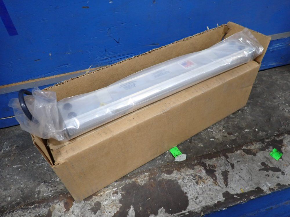 Techniquip Light Fixture