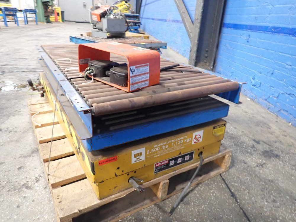 Bishamon/ecoa Hydraulic Lift Table