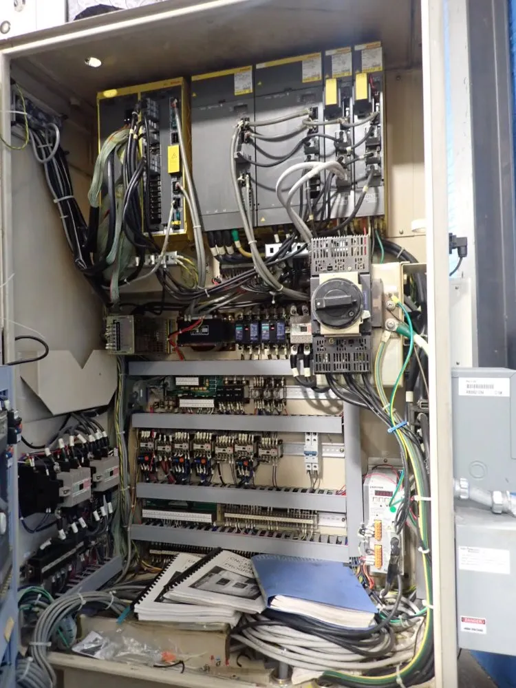 Okuma & Howa 19" X 43" Okuma M-511v Cnc Vmc - M-511v