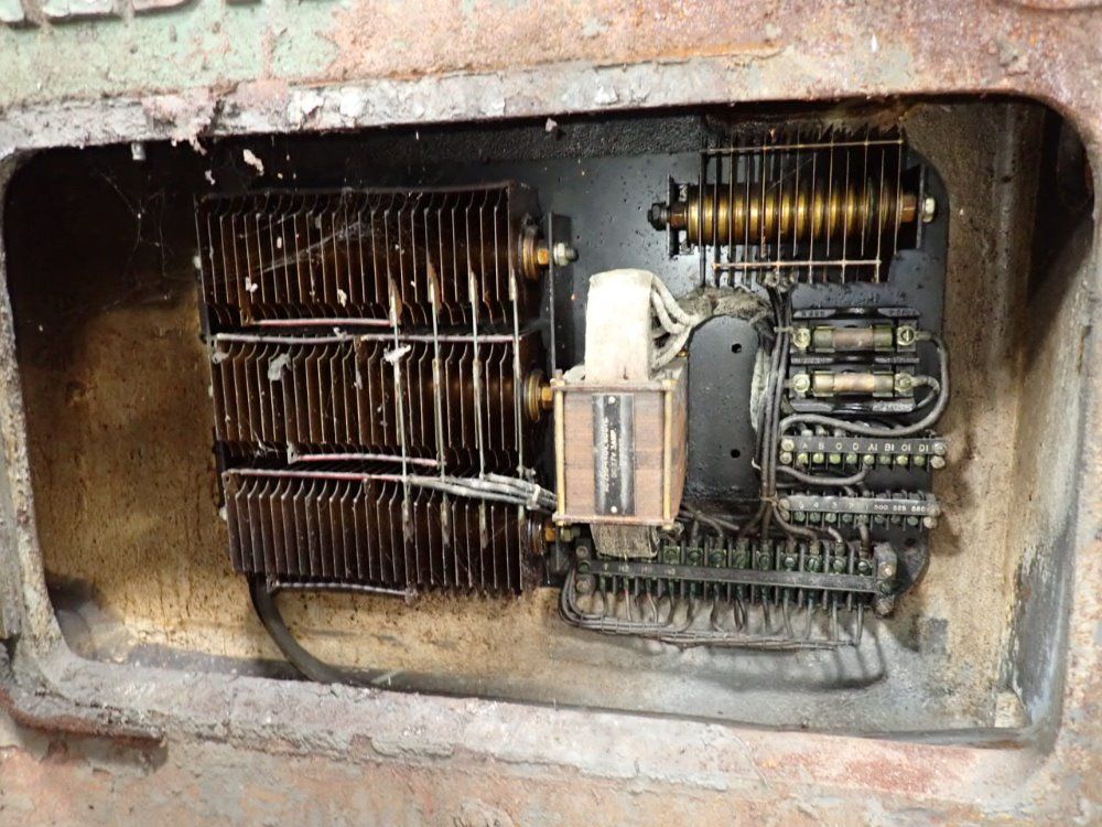 Landis Tool Centerless Grinder