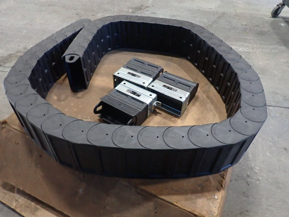 Gortube Nylatube 30"x 7 1/2" X 30"h Track Cable Carrier