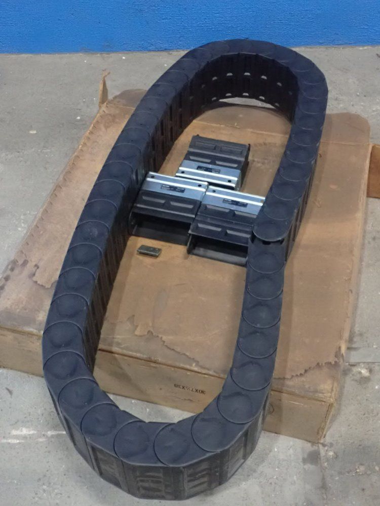 Gortube Nylatube 30"x 7 1/2" X 30"h Track Cable Carrier