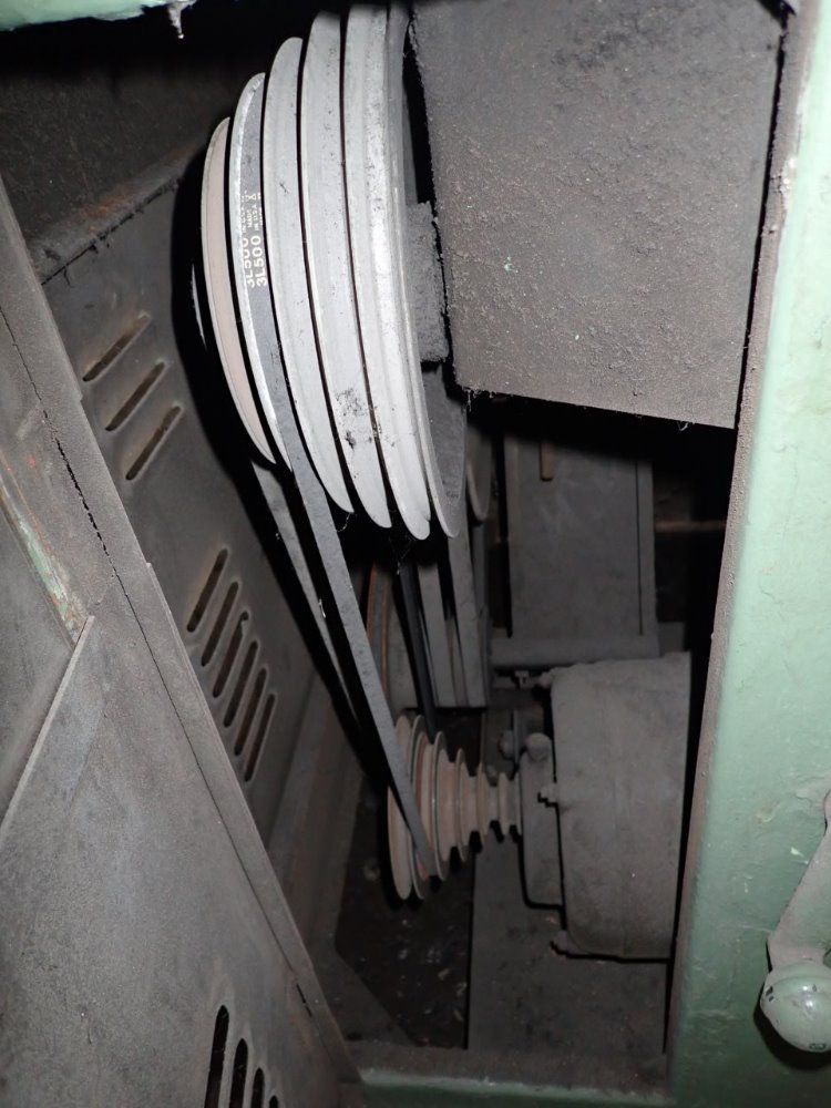 Grob Brothers Vertical Band Saw