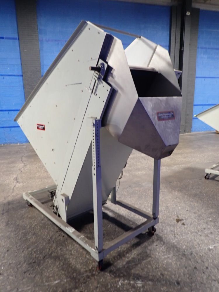 Service Engineering Inc. Incline Chip Conveyor