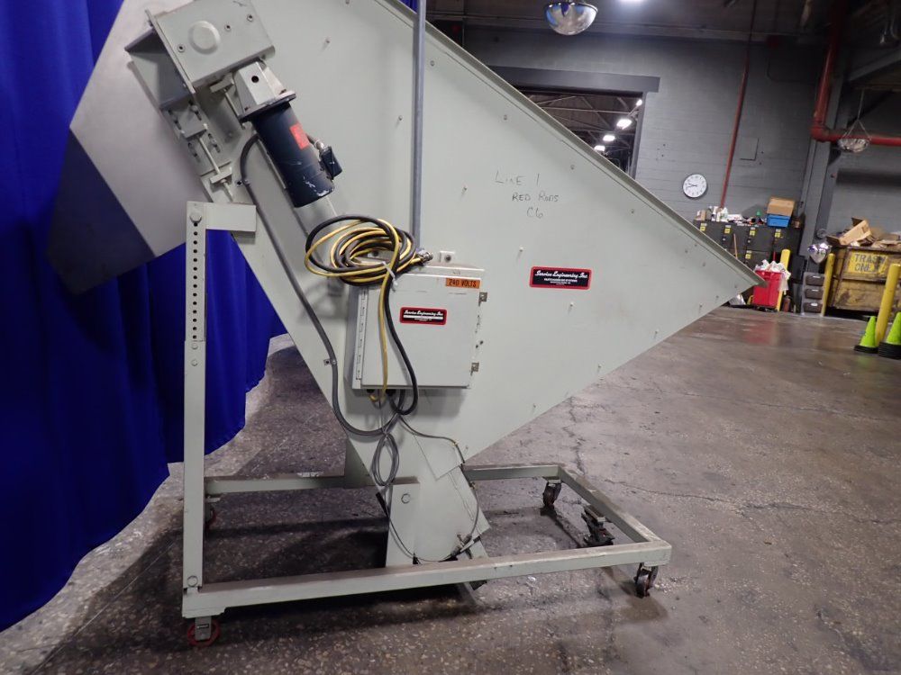 Service Engineering Inc. Incline Chip Conveyor