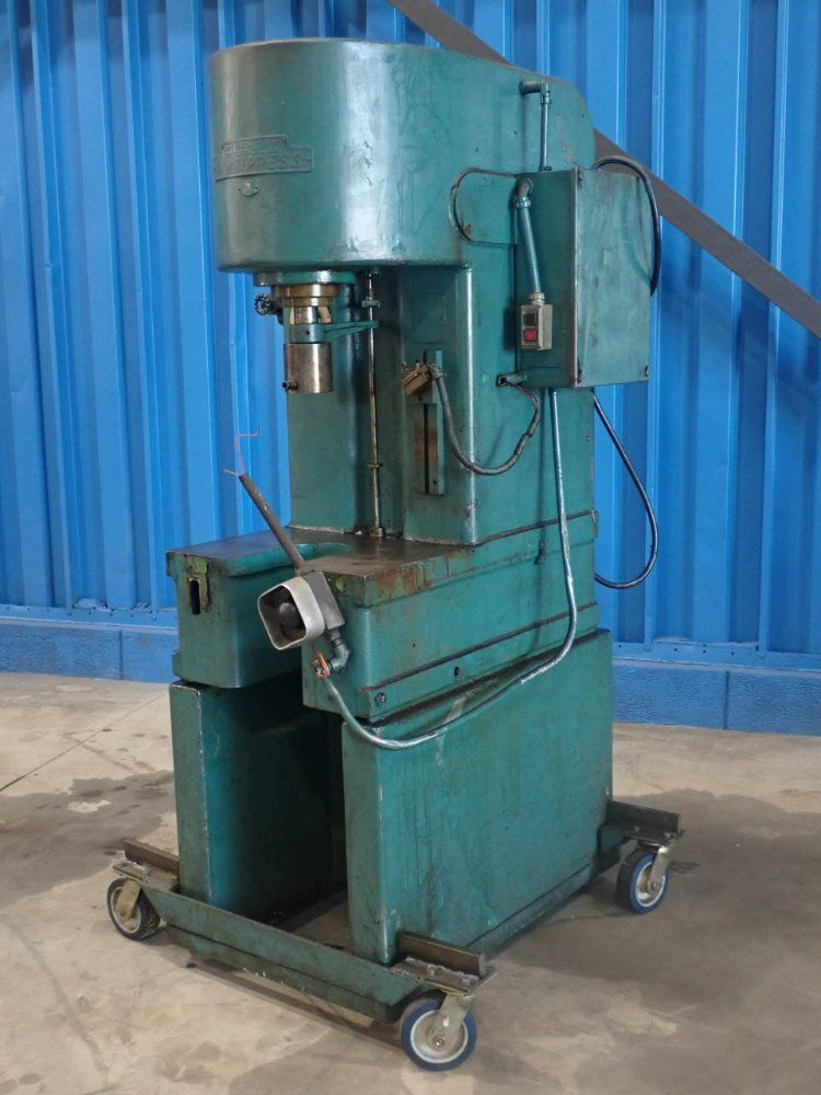 Denison Multipress - M8c08616a72a71a5