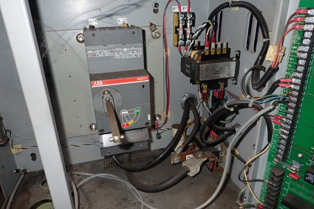 Uto Chuo Spot Welder