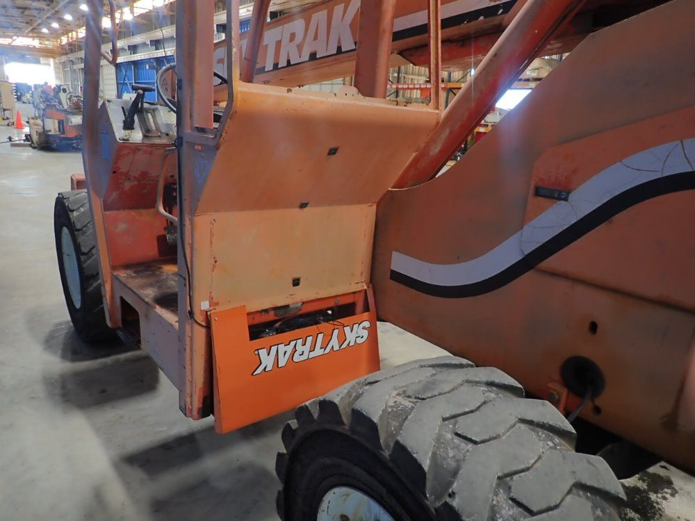 Skytrak 28000 Telehandler - 5028