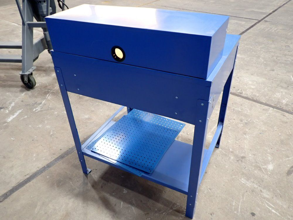 Global Recieving Stand Up Desk