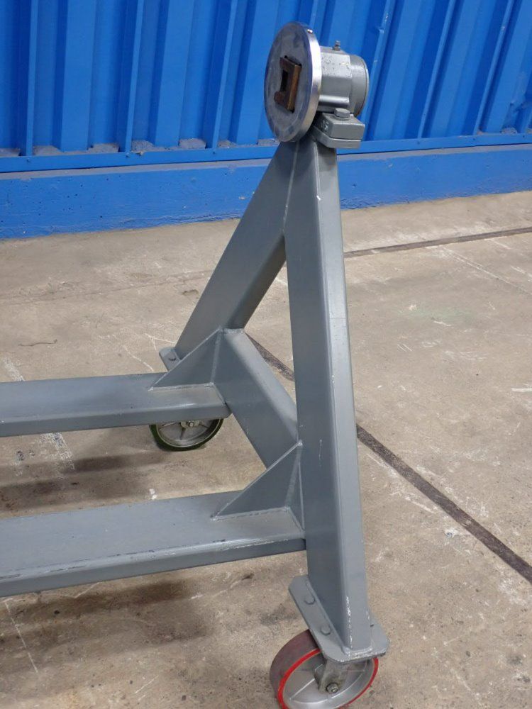 Global Recieving Stand Up Desk