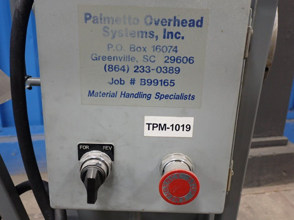 Global Recieving Stand Up Desk