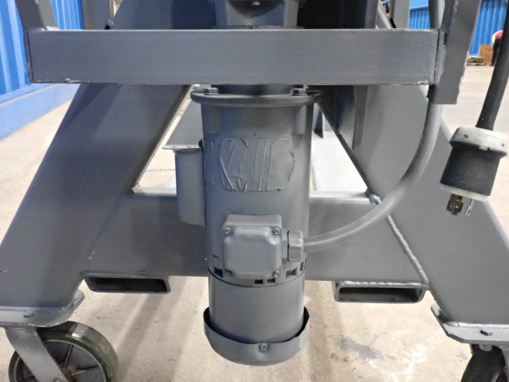 Global Recieving Stand Up Desk