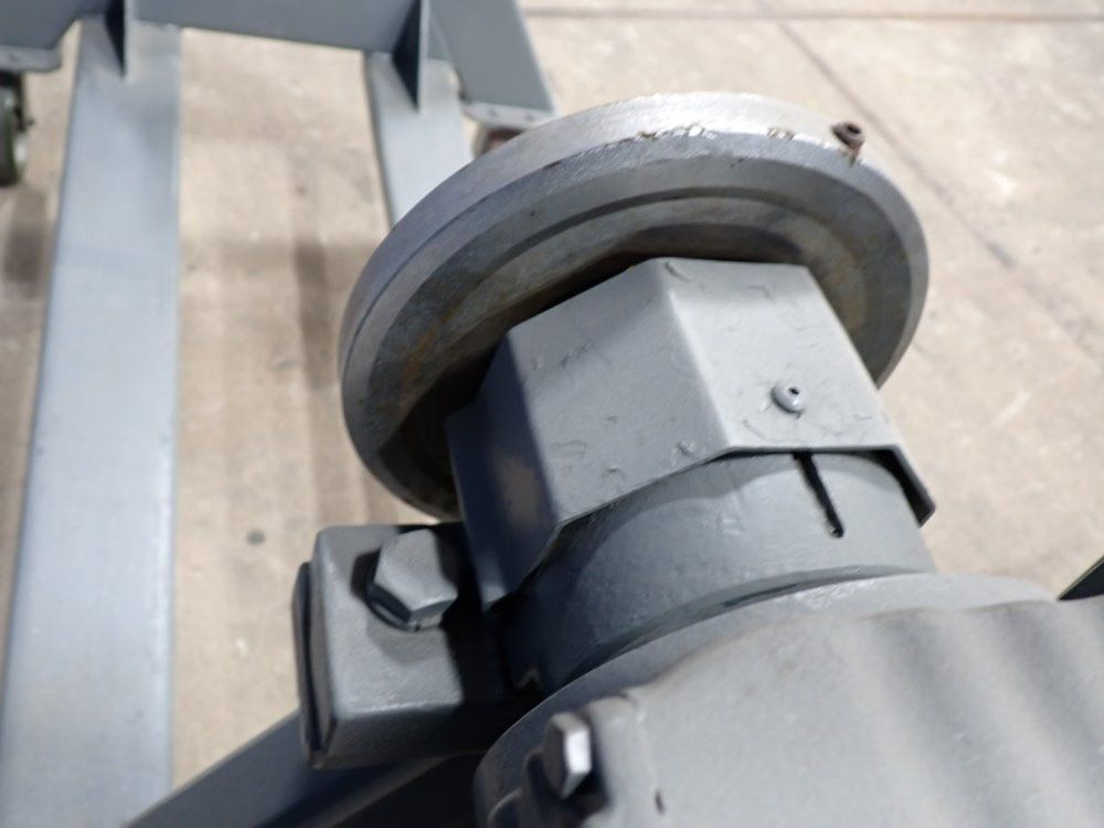 Global Recieving Stand Up Desk