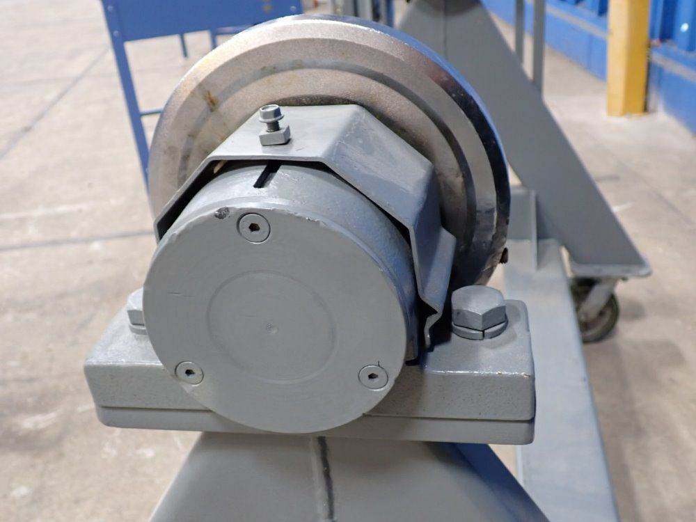 Global Recieving Stand Up Desk