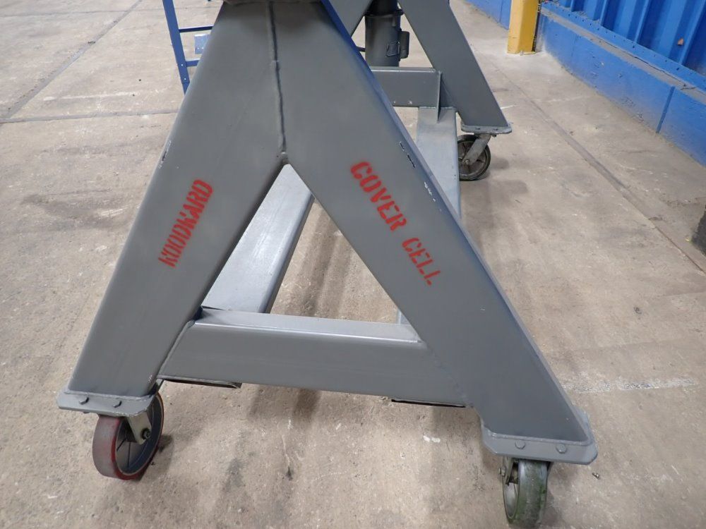 Global Recieving Stand Up Desk