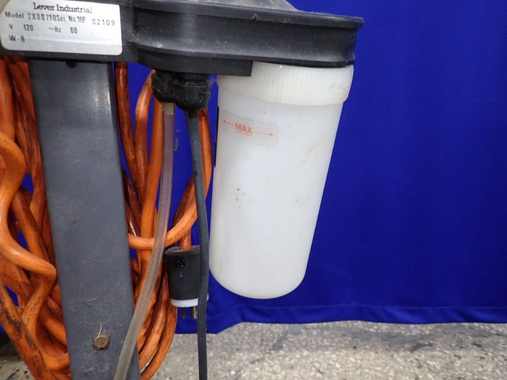 Taski 21" Dia Floor Buffer