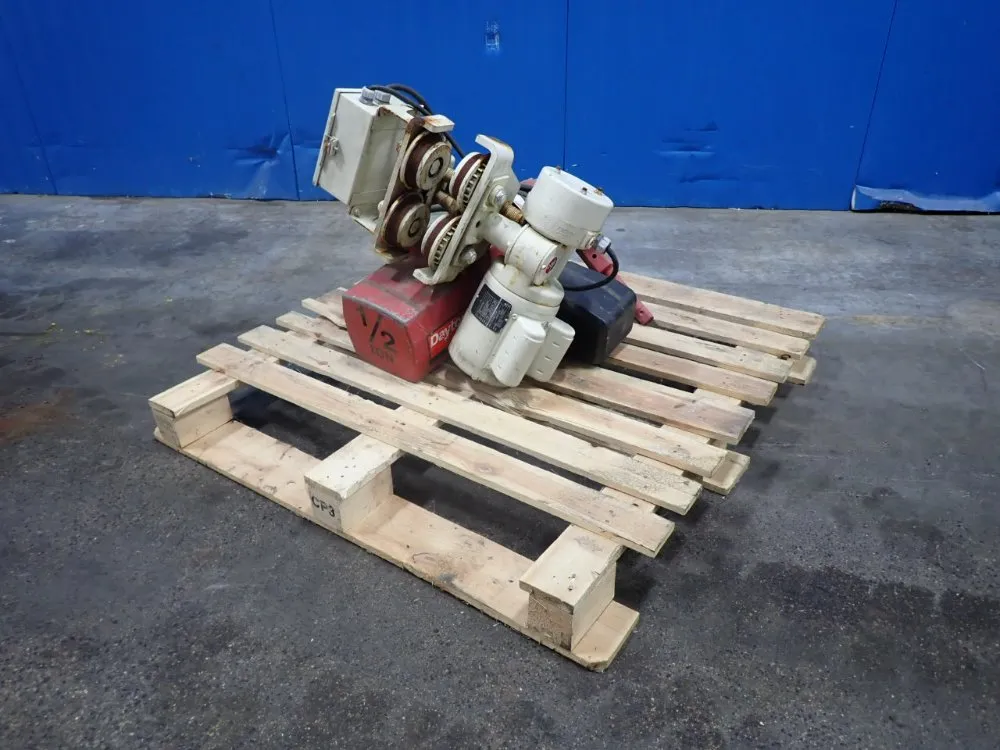 Dayton 1 Hp 1/2 Ton Electric Chain Hoist - 3yb90
