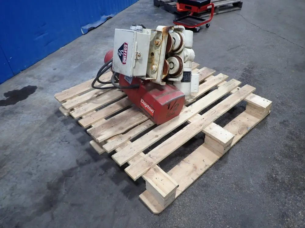Dayton 1 Hp 1/2 Ton Electric Chain Hoist - 3yb90