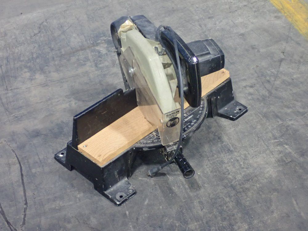 Black And Decker Power Miter Saw