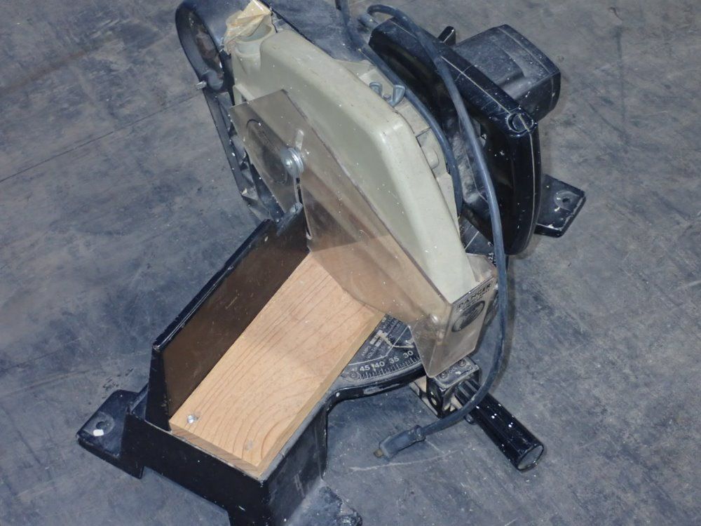 Black And Decker Power Miter Saw