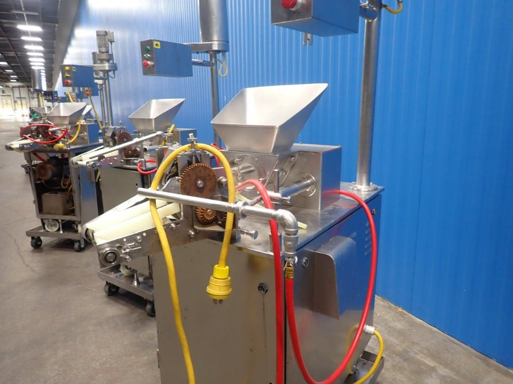 Anko 1/2 Empanada Machine - Dm00127