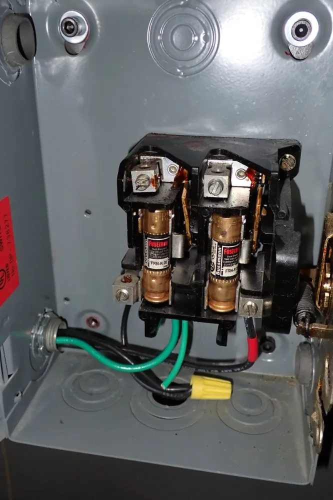 Hansvedt 9" X 15" Table Edm - Sm-150b