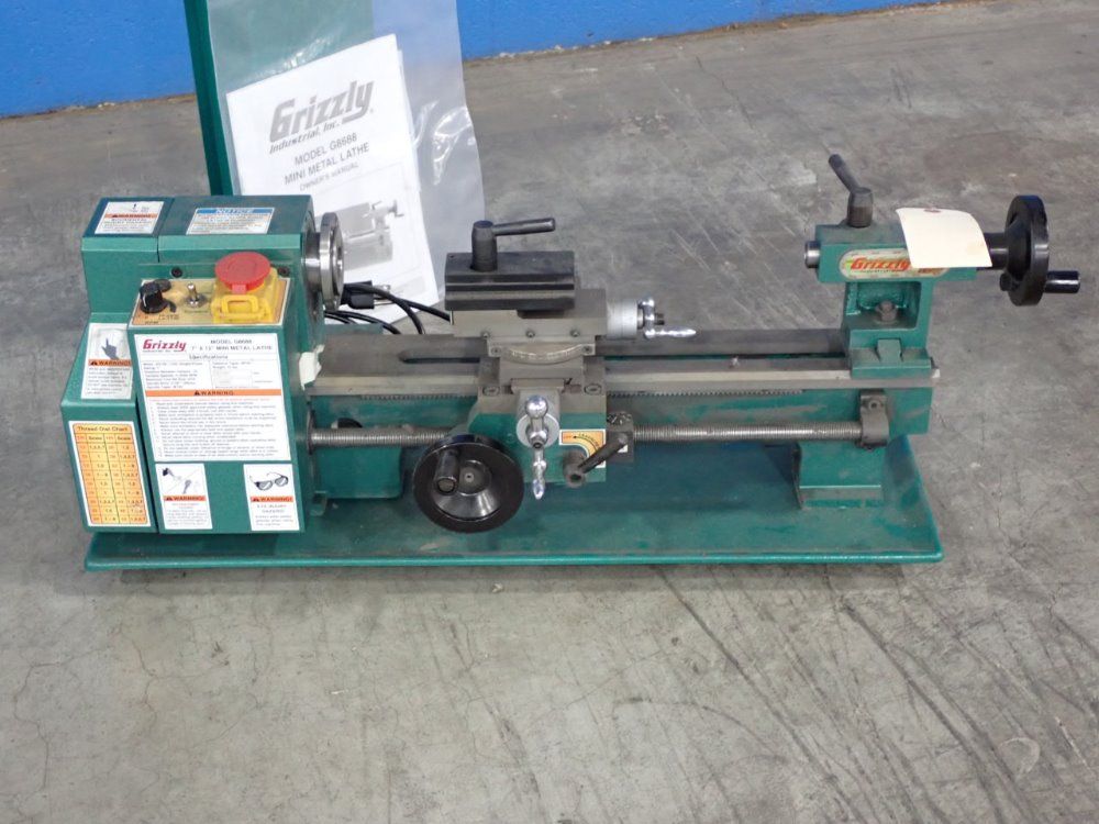 Grizzly 7''x12'' Lathe - G8688