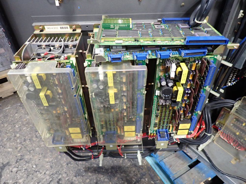 Fanuc P-100 Robot - P-100