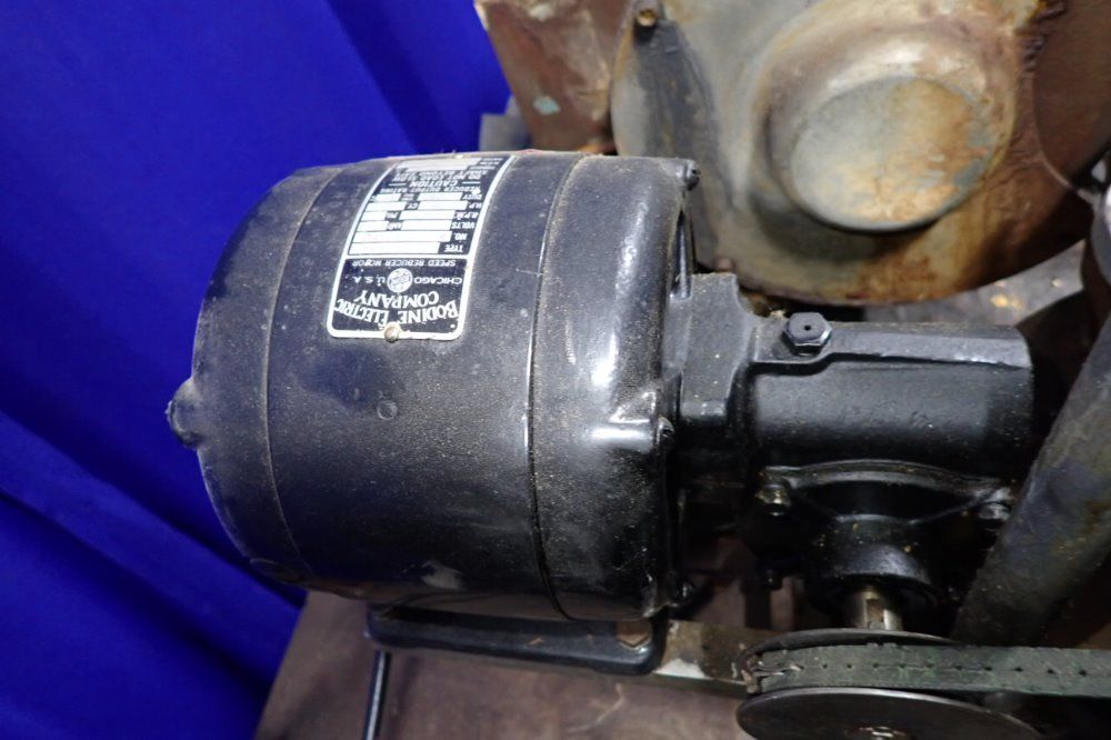 R. Howard Strasbaugh Universal Lens Grinder - 7h/sh-52-4x