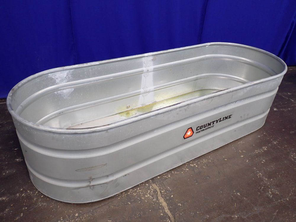 Countyline 94" X 33" X 23" Id Oval Galvanized Tank
