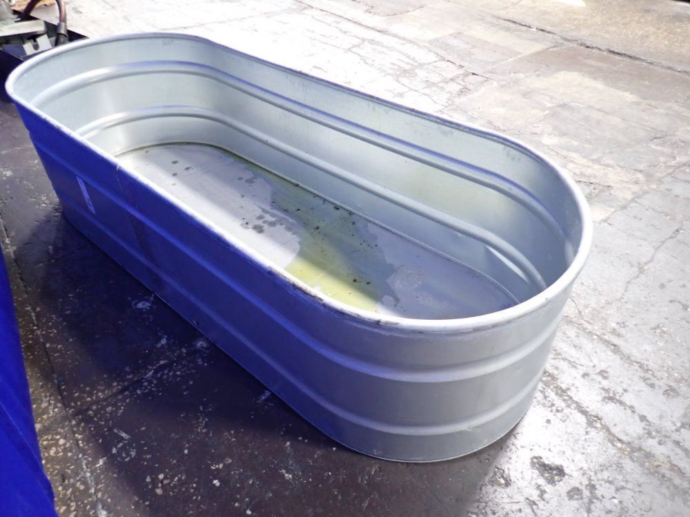 Countyline 94" X 33" X 23" Id Oval Galvanized Tank